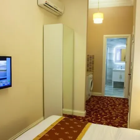 호텔 Istanburg Efes 2*