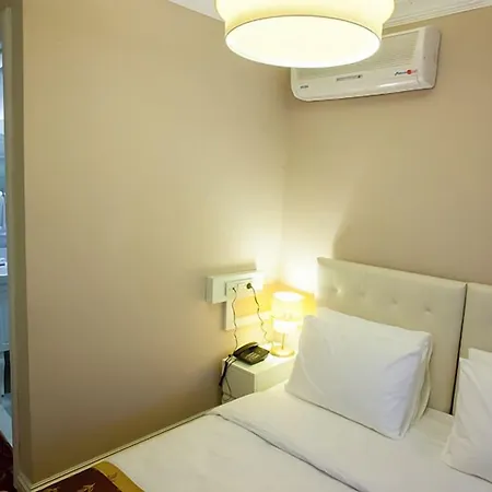 Istanburg Efes Hotel 2*