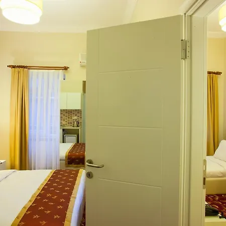 Istanburg Efes Hotel 2*