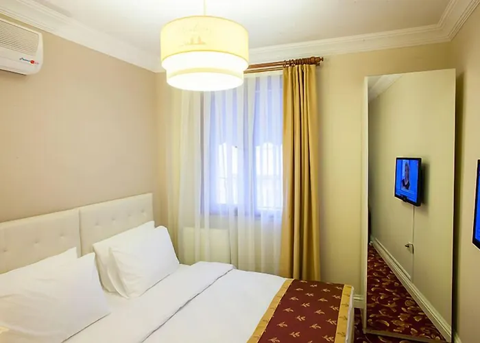 מלון Istanburg Efes 2*